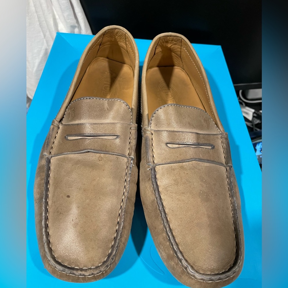 Told’s Driving Moccasins. Leather. Stone/Brown color. Size 9.5. Gently Used.